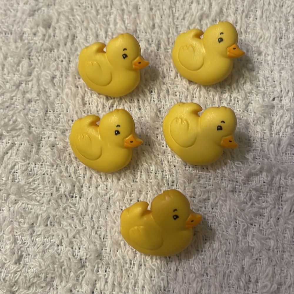 Adorable Vintage Blue and Yellow Chick Buttons - Picture 2 of 6
